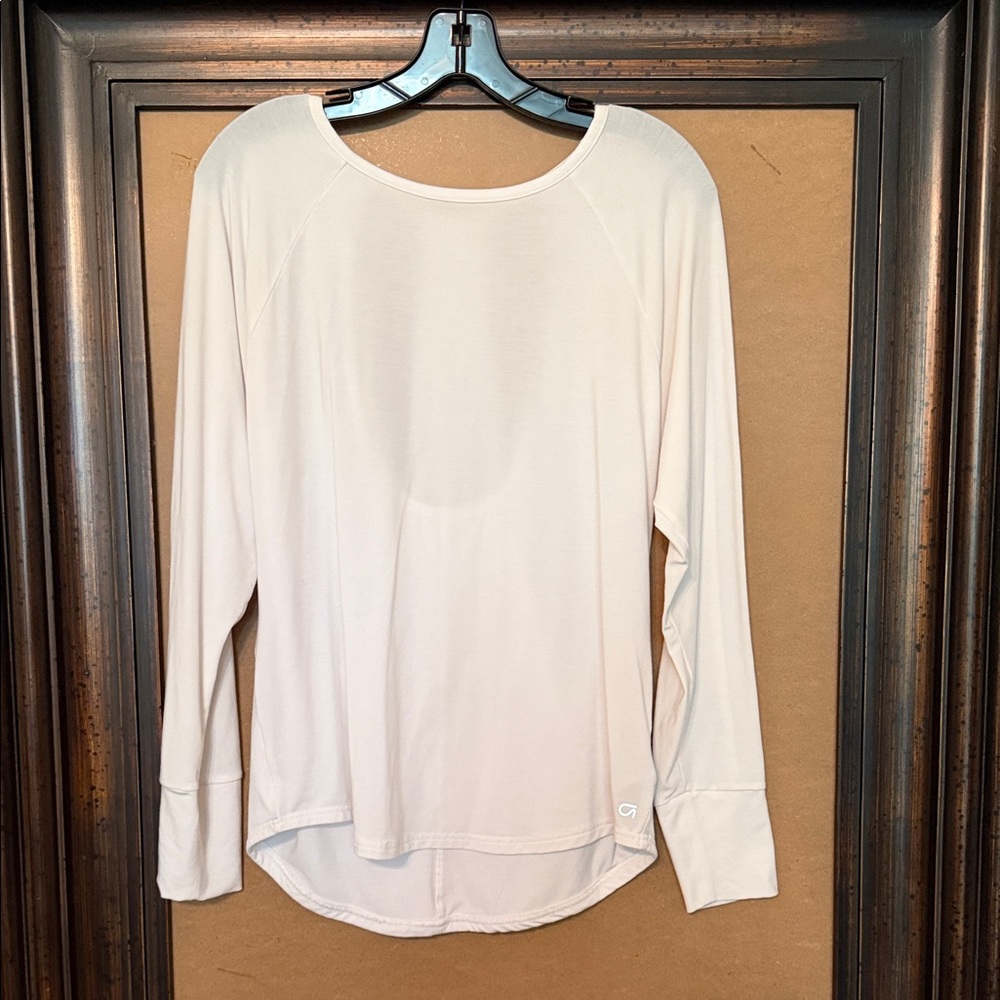 GAP Women's Off-White Long Sleeve Top